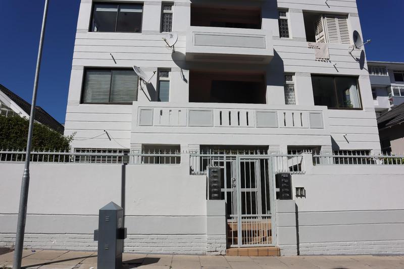 To Let 2 Bedroom Property for Rent in Sea Point Western Cape
